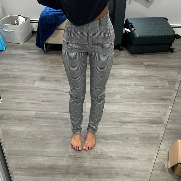 Express Plaid High Waist Skinny Pant - Picture 8 of 9